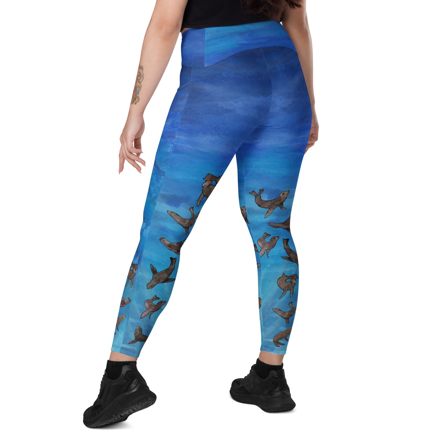 Sea Lion Crossover leggings with pockets