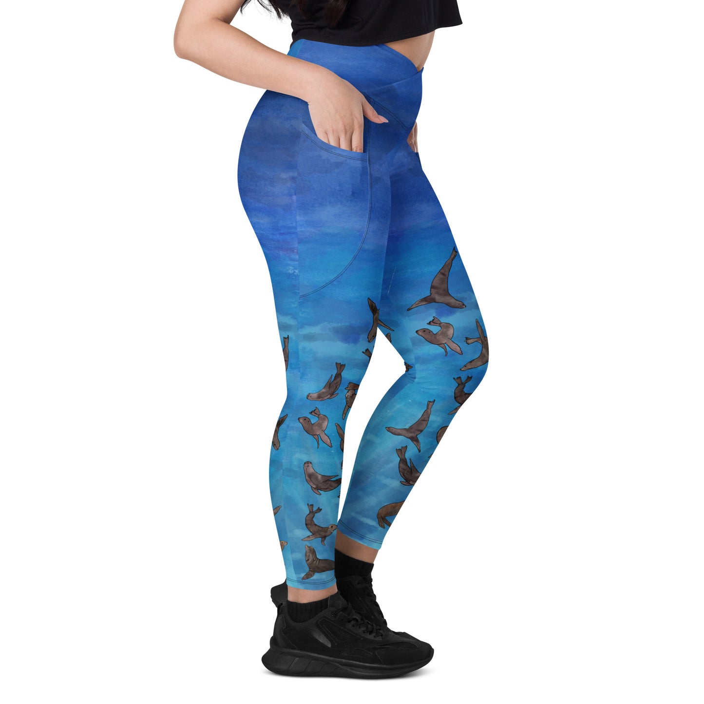Sea Lion Crossover leggings with pockets